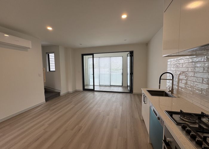  at 1/218 Rosebank Rd, Avondale, Auckland City, Auckland