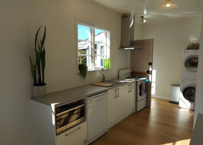  at 5 Hood Avenue, Heretaunga, Upper Hutt, Wellington