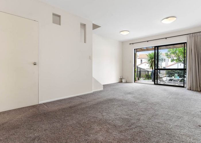  at 5/21 Armoy Drive, East Tamaki, Auckland