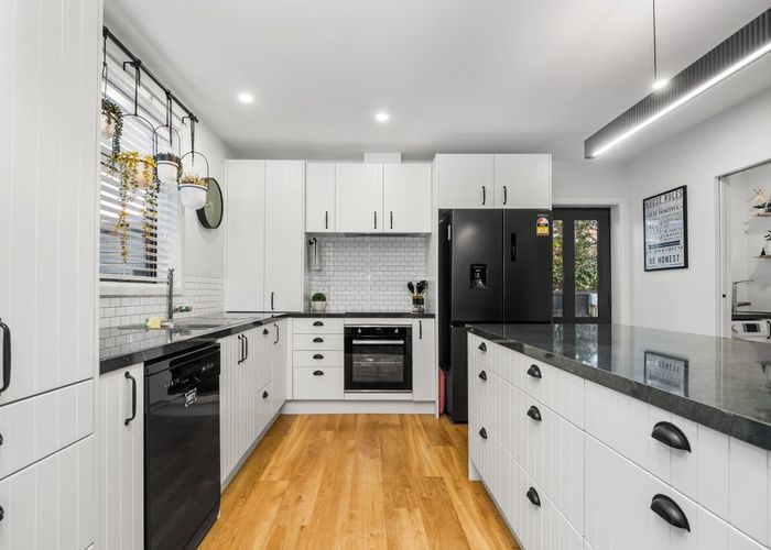  at 11 Medway Street, Richmond, Christchurch City, Canterbury
