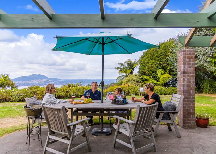  at 136 Highland Drive, Acacia Bay, Taupo, Waikato