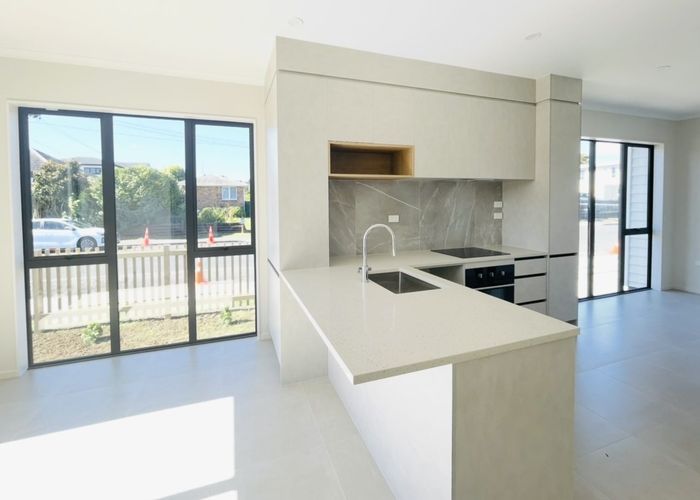  at 1/35 McAnnalley street, Alfriston, Manukau City, Auckland