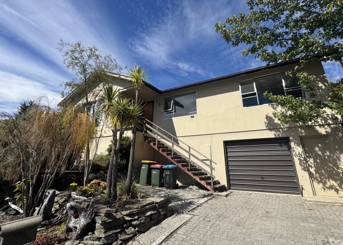  at 23 Oregon Drive, Kelvin Heights, Queenstown