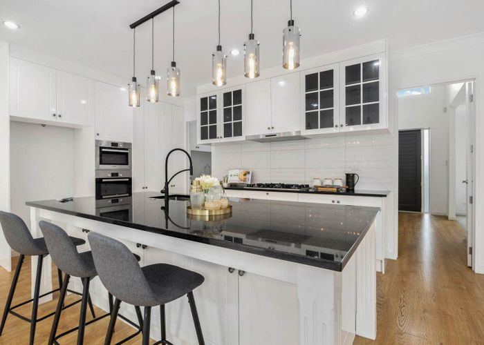  at 60 Huntington Park Drive, Greenhithe, North Shore City, Auckland