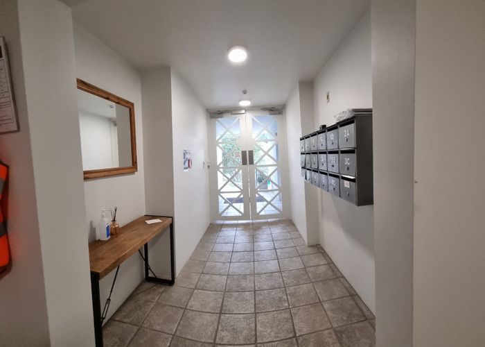  at 17 Scanlan Street, Grey Lynn, Auckland City, Auckland