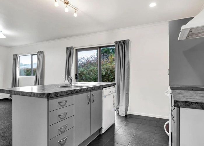  at 15B Queens Road, Glen Avon, New Plymouth