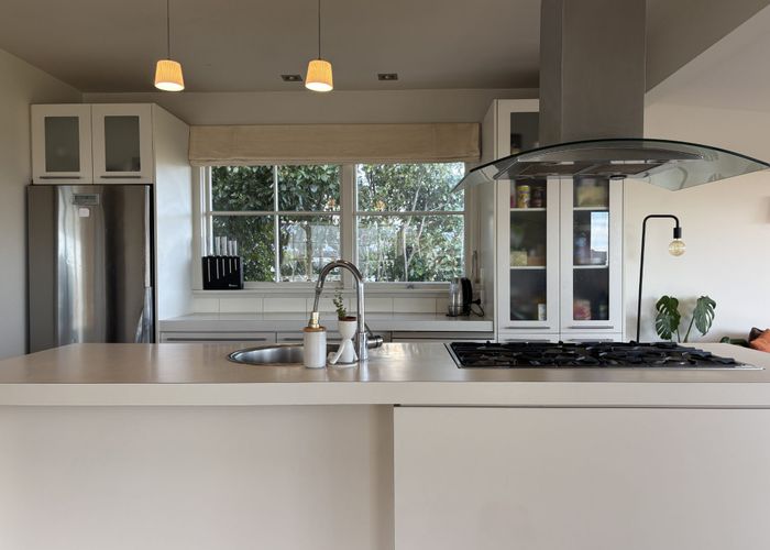  at 86b Cannon Hill Crescent, Mount Pleasant, Christchurch City, Canterbury