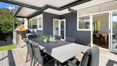  at 5 Dover Place, Remuera, Auckland