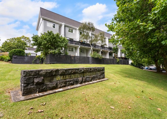  at 2/145 Howe Street, Freemans Bay, Auckland City, Auckland