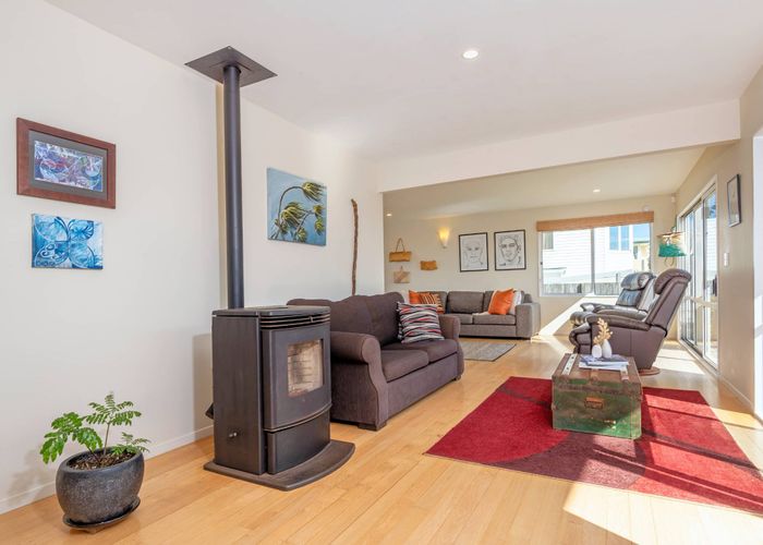  at 11 Captains Cove, Coastlands, Whakatane