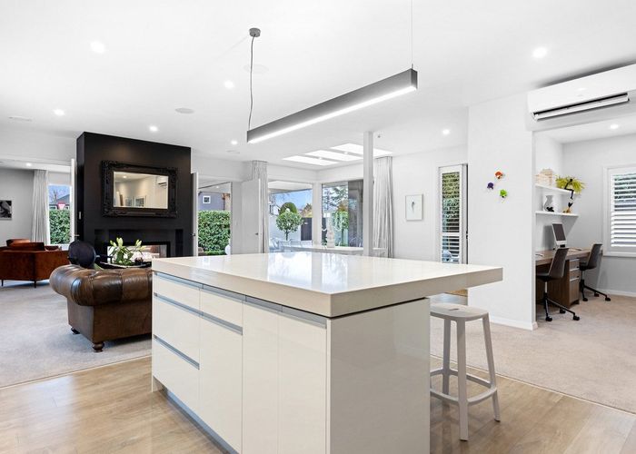  at 2 Snowdon Road, Fendalton, Christchurch City, Canterbury