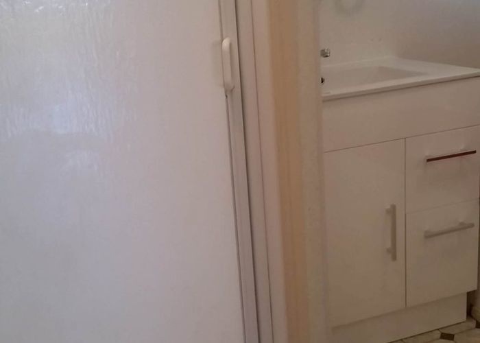  at 6 Yarra Place, Botany Downs, Manukau City, Auckland