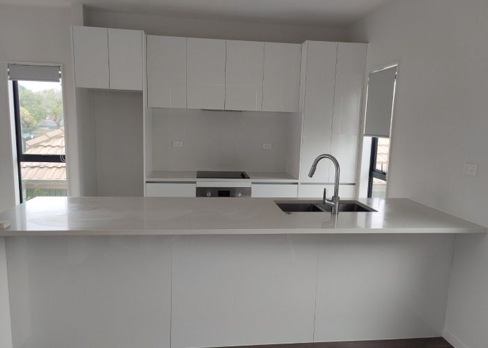  at 2/16 William Roberts Road , Pakuranga, Manukau City, Auckland