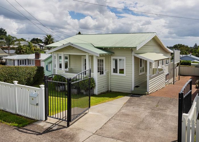  at 10 Willis Street, Mount Albert, Auckland City, Auckland