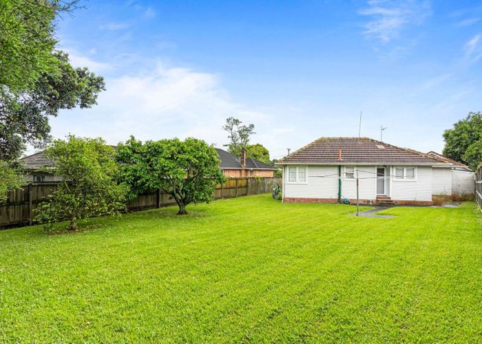  at 47 Neil  Ave, Te Atatu Peninsula, Waitakere City, Auckland