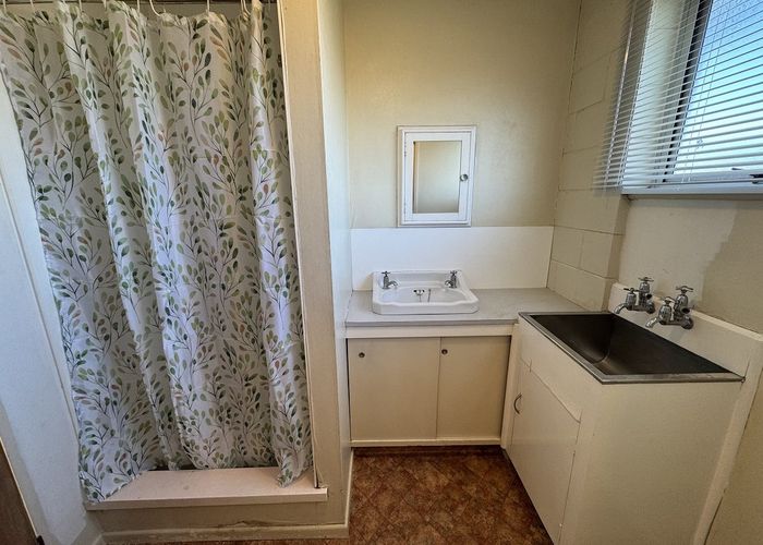  at 4/30 Gambia Street, Papanui, Christchurch City, Canterbury