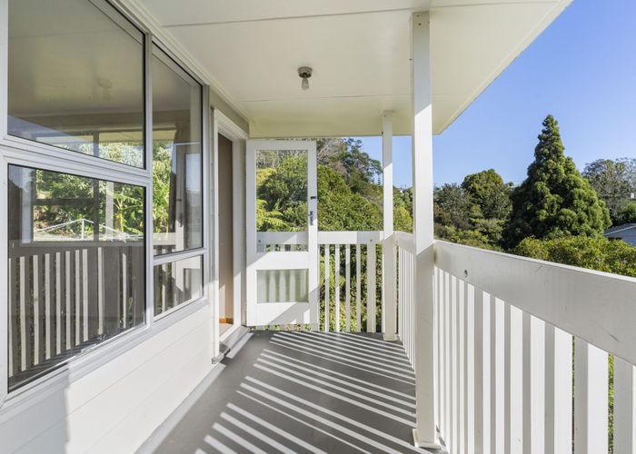  at 8 Mirage Place, Beach Haven, North Shore City, Auckland