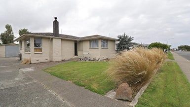  at 25 Cunningham Street, Grasmere, Invercargill