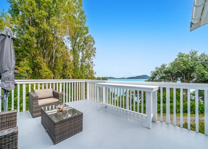  at 120 Kawakawa Bay Coast Road, Kawakawa Bay, Manukau City, Auckland