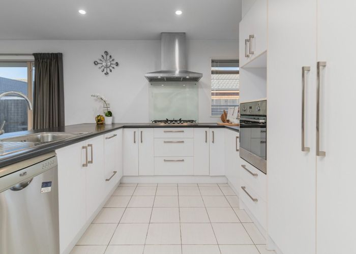  at 37 Somerville Cresent, Aidanfield, Christchurch City, Canterbury