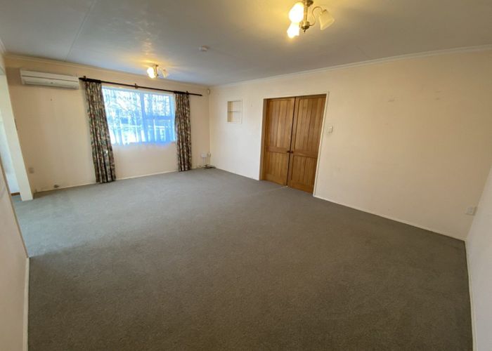  at 9 Racecourse Road, Awapuni, Palmerston North, Manawatu / Whanganui