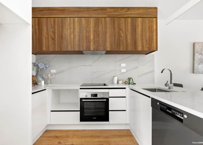  at 2/24 Carnoustie Drive, Wattle Downs, Manukau City, Auckland