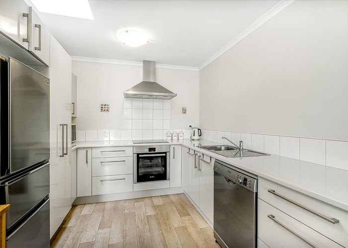  at 24/18 Fox Street, Hamilton East, Hamilton, Waikato