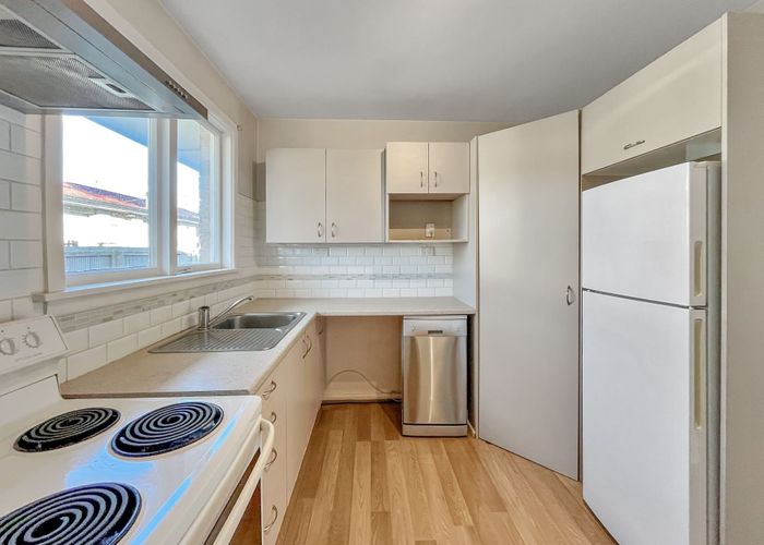  at 2/79 Hills Rd, Edgeware, Christchurch City, Canterbury