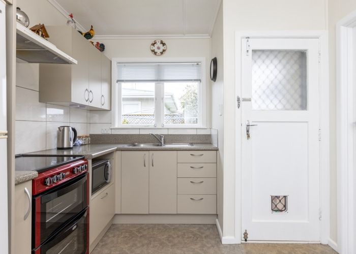  at 95 Clarence Cox Crescent, Pirimai, Napier