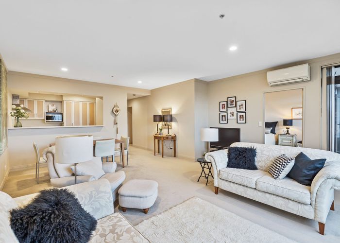  at 5B/36 James Cook Crescent, Remuera, Auckland