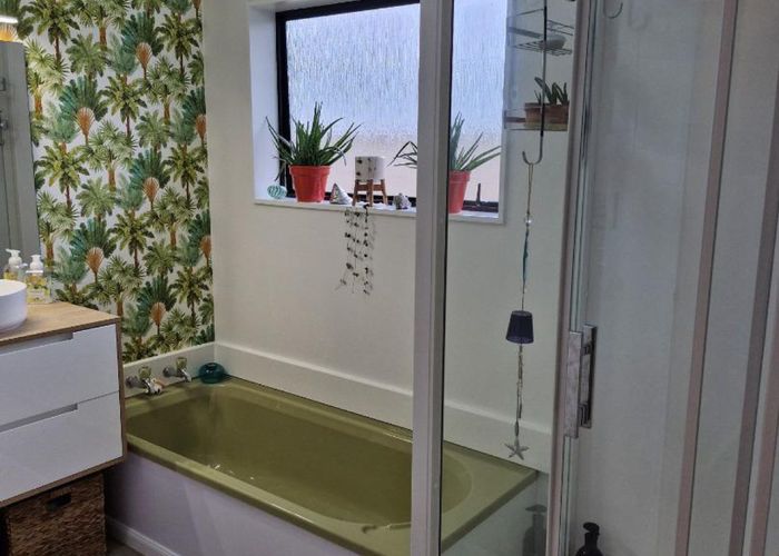  at 19B Paynters Avenue, Strandon, New Plymouth, Taranaki
