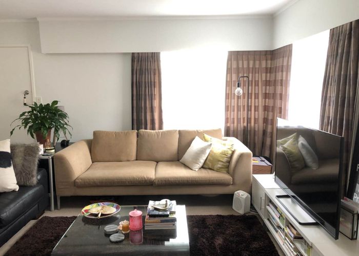  at 2/90 St Lukes Road, Sandringham, Auckland City, Auckland