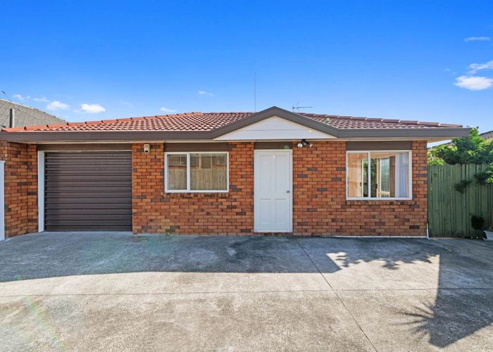  at 2/16 King Street, Papatoetoe, Manukau City, Auckland