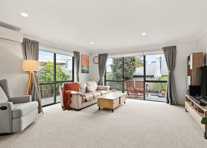  at 1B Duncan Avenue, Te Atatu South, Waitakere City, Auckland