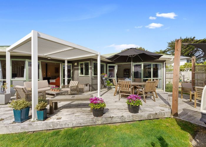 at 7 Caughley Place, Otaki Beach, Otaki