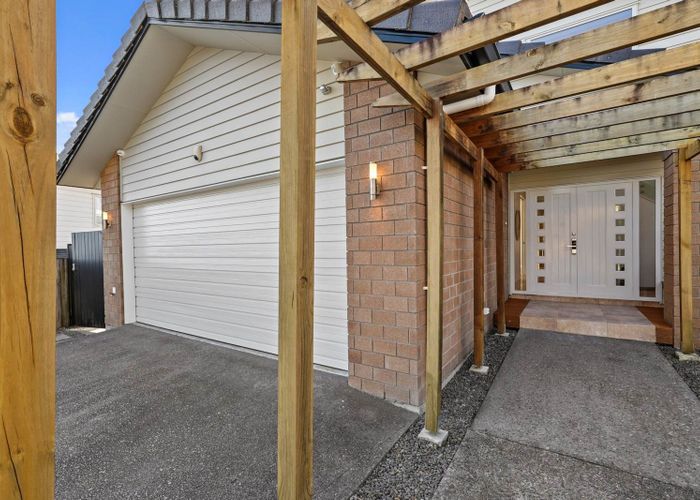  at 36 Mulroy Place, Pinehill, North Shore City, Auckland
