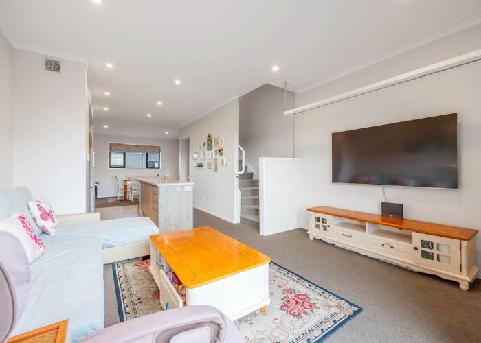  at 77 Te Oneroa Way, Long Bay, North Shore City, Auckland