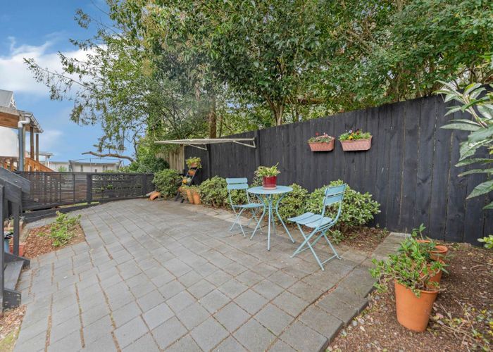  at 29 Winery Way, Henderson, Waitakere City, Auckland