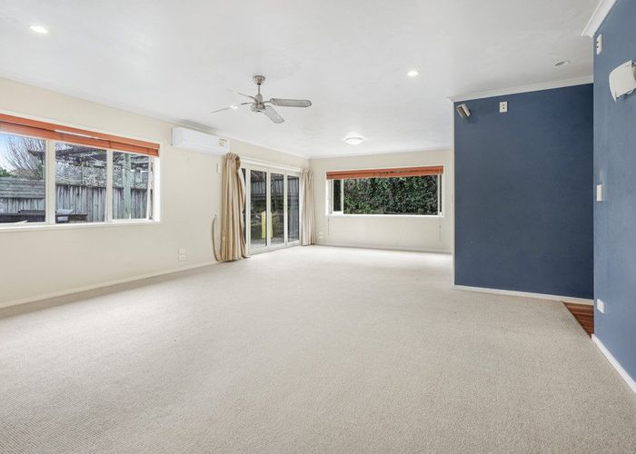 at 81 Dey Street, Hamilton East, Hamilton