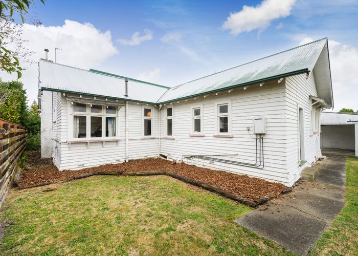  at 20 Rainforth Street, Roslyn, Palmerston North, Manawatu / Whanganui