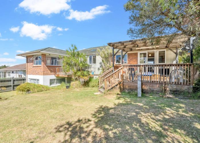  at 8 Camellia Place, Mount Roskill, Auckland City, Auckland