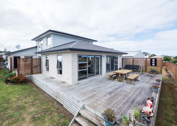  at 5/14 Ponderosa Drive, Oteha, Auckland