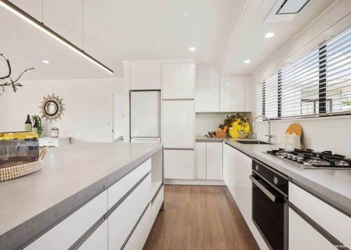  at 2/2 Kenneth Hopper Place, Manly, Whangaparaoa