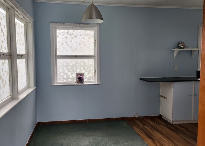  at 23 Waverley Avenue, Glenfield, North Shore City, Auckland