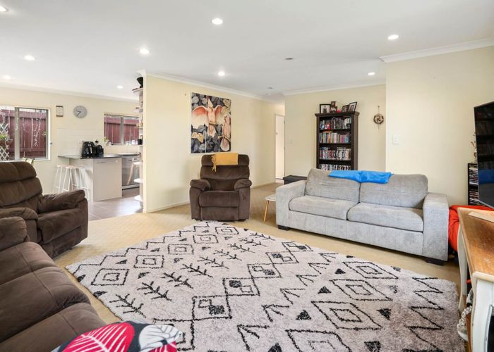  at 96 Connell Street, Blockhouse Bay, Auckland