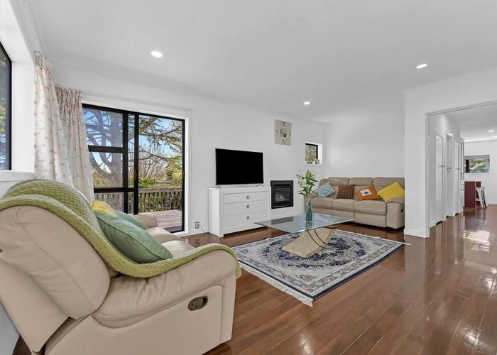  at 9 Waterloo Street, Howick, Manukau City, Auckland