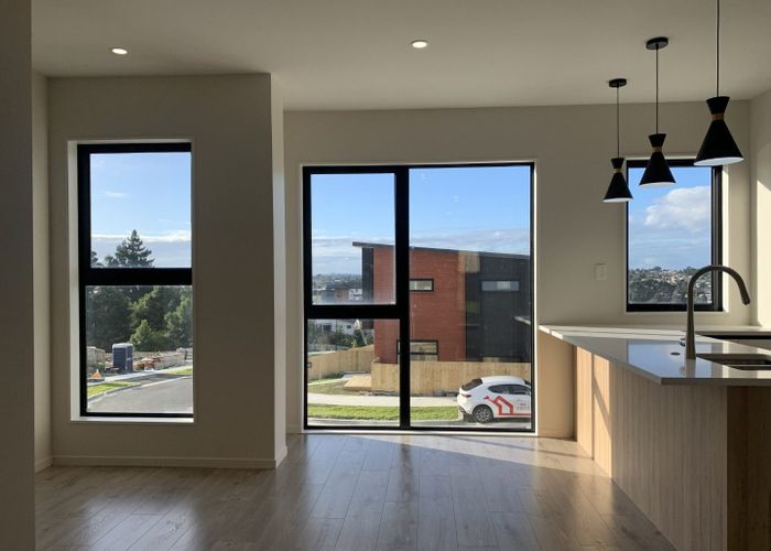  at 17 Paina Crescent, Massey, Waitakere City, Auckland