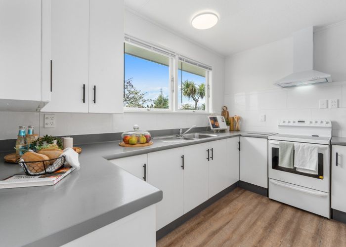  at 18 Norwich Place, Awapuni, Palmerston North