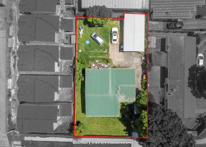  at 11 Graham Road, Conifer Grove, Takanini