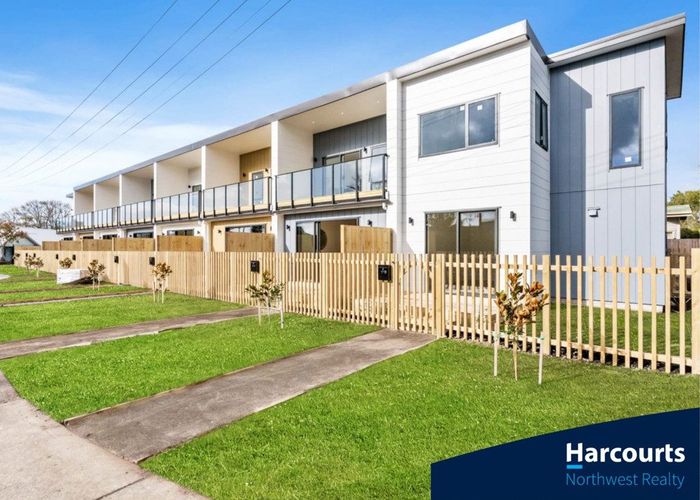  at 5/18 Ranui Station Road, Ranui, Auckland